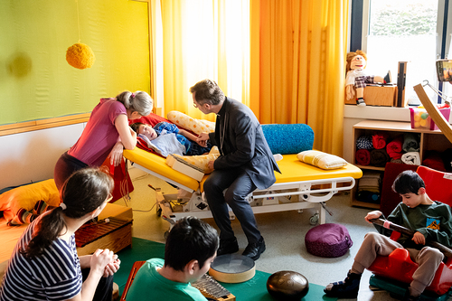 Schulbesuch Blaue Schule / Erzdiözese Wien/ Schönlaub, Stephan Schönlaub Schulbesuch Blaue Schule