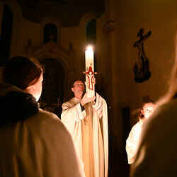 Osternachtsfeier mit Weihbischof Turnovszky