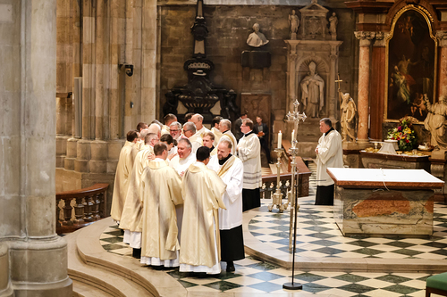 Weihe ständige Diakone / Erzdiözese Wien/Schönlaub Weihe ständige Diakone
